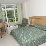 Gloria 3* Άγιος Κωνσταντίνος και Ελένη