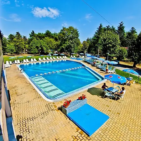 Gloria Hotel 3*